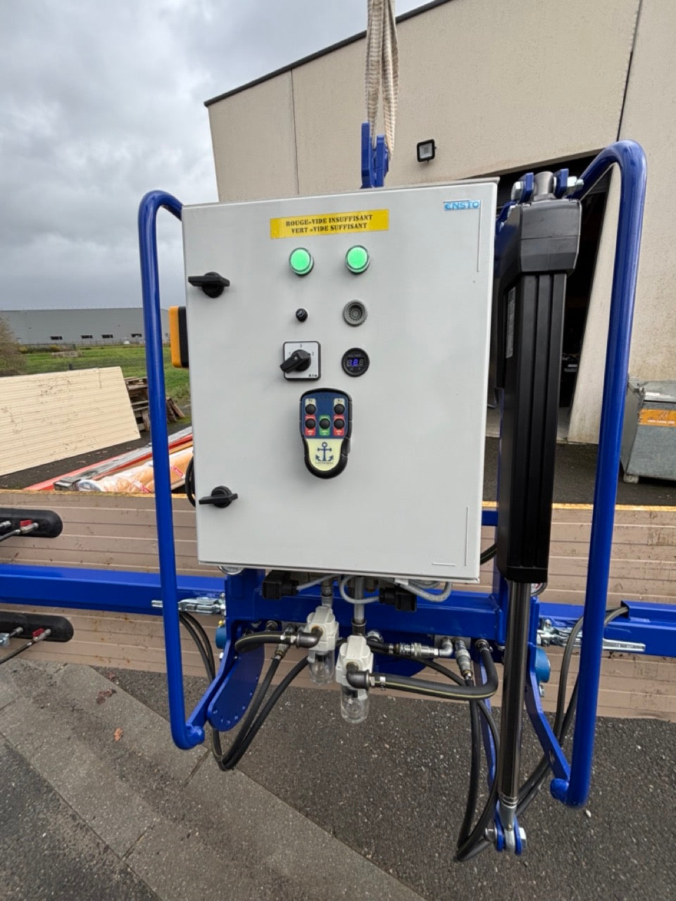 Palonnier CG PREMIUM avec basculement motorisé par vérin électrique